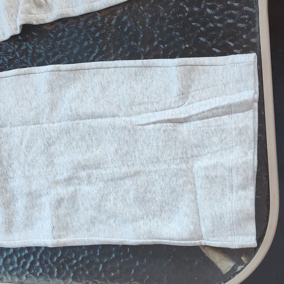 Extra High-Waisted SoComfy Wide-Leg Sweatpants Old Navy - Picture 2 of 9